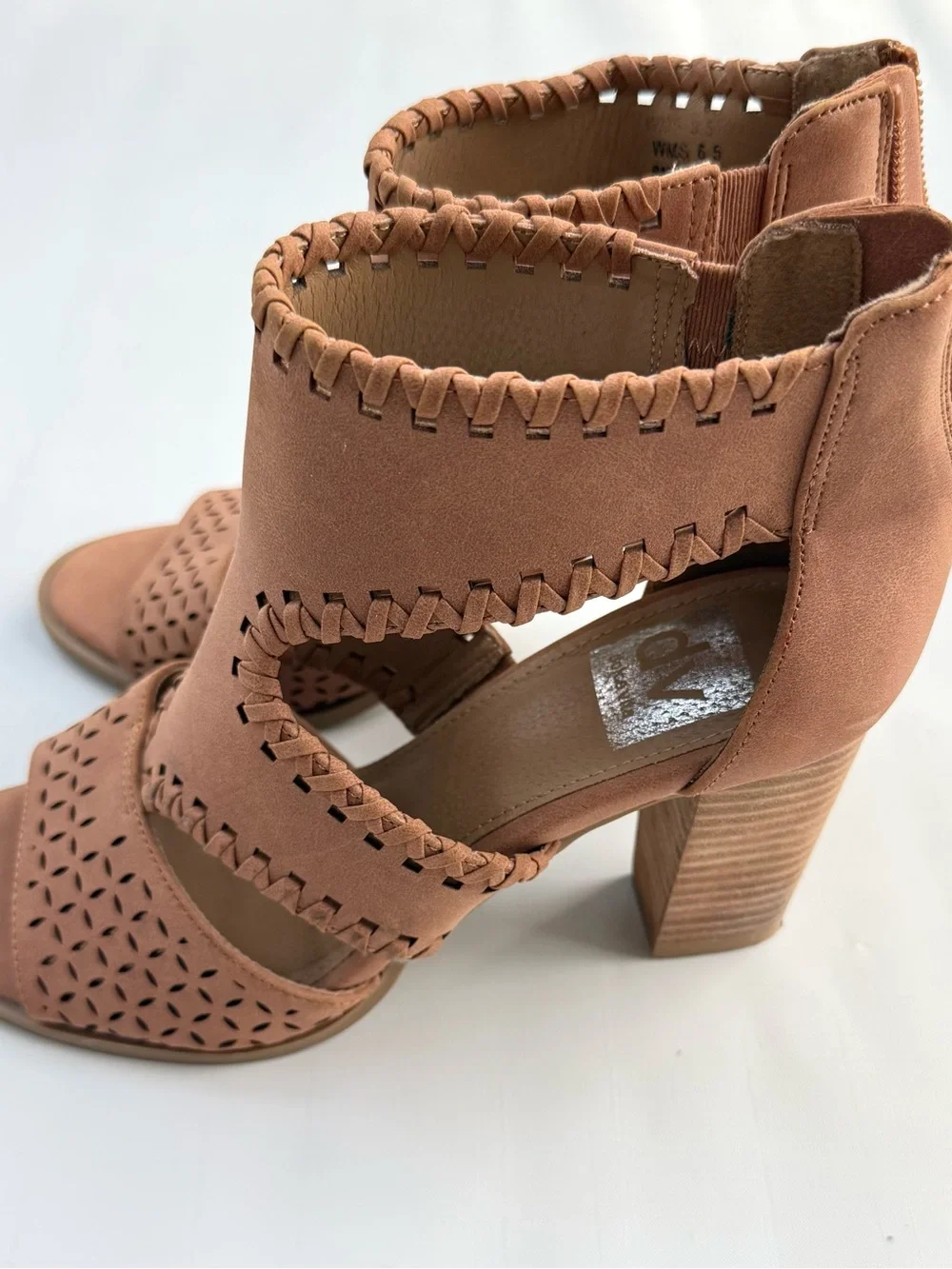 DV by Dolce Vita 